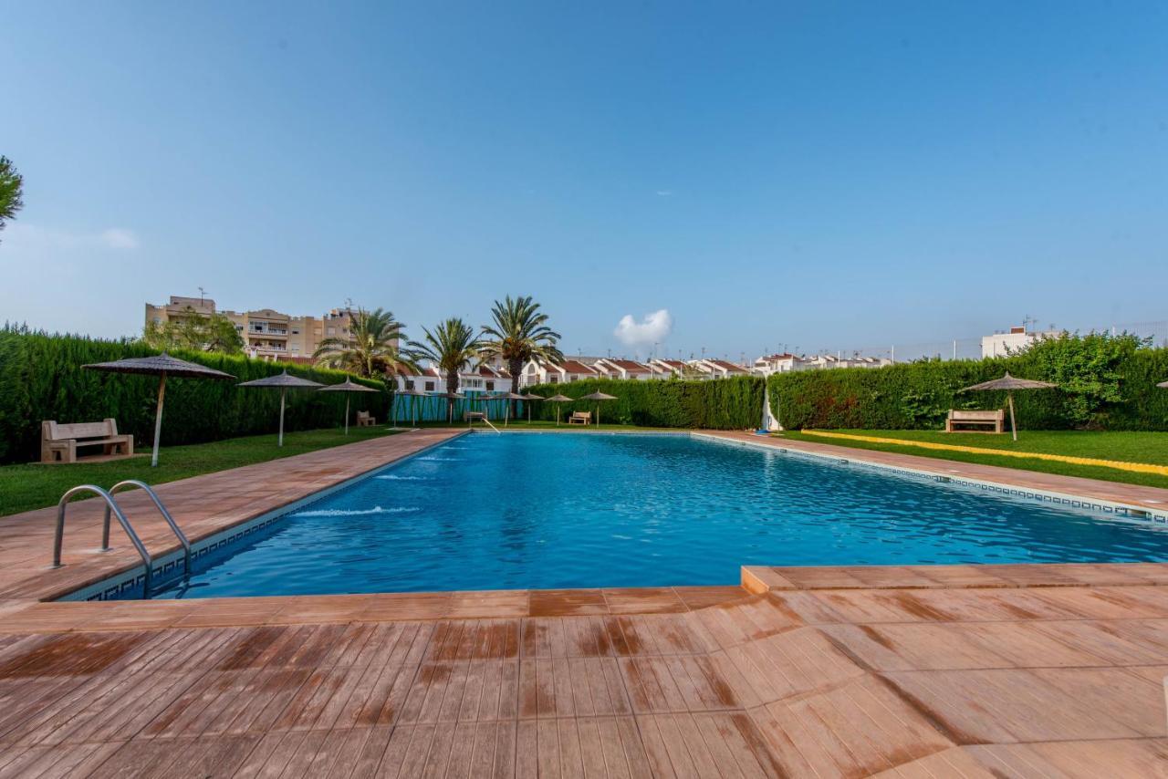 Marina Apartament Torrevieja Exteriér fotografie